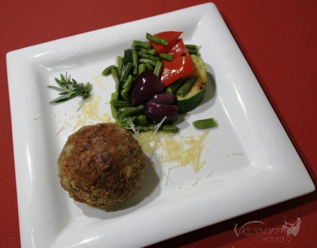 Зразы из говядины, фаршированные грибами со стручковой фасолью